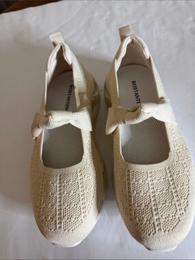 Bostanten Knit Mary Jane Dress Shoes in Cream